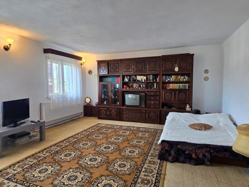 Albestii de Arges, casa de vacanta la munte, la pret de apartament